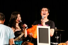 ベッド・イン「バブル講座」の様子。（撮影：新倉映見）