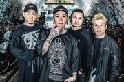 ROACH、新作MVで“OKINAWA CHAOS”体現
