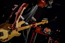 下上貴弘（B / アルカラ）（撮影：西槇太一）