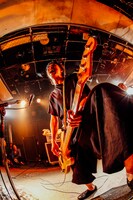 下上貴弘（B / アルカラ）（撮影：西槇太一）