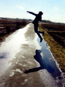 青山がジャンプを自撮りし始めた頃の写真。（写真提供：青山裕企）