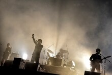 「OKAMOTO'S 10th ANNIVERSARY LIVE "LAST BOY"」の様子。（Photo by Shun Komiyama）