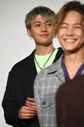 吉野北人（THE RAMPAGE from EXILE TRIBE）に「面白かった」と言われた八木勇征（FANTASTICS from EXILE TRIBE）。手前は岩谷翔吾（THE RAMPAGE from EXILE TRIBE）。