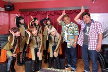 BiSHとサンドウィッチマン。(c)STV