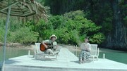 「淡麗グリーンラベル」CM「GREEN JUKEBOX 夏篇」のワンシーン。