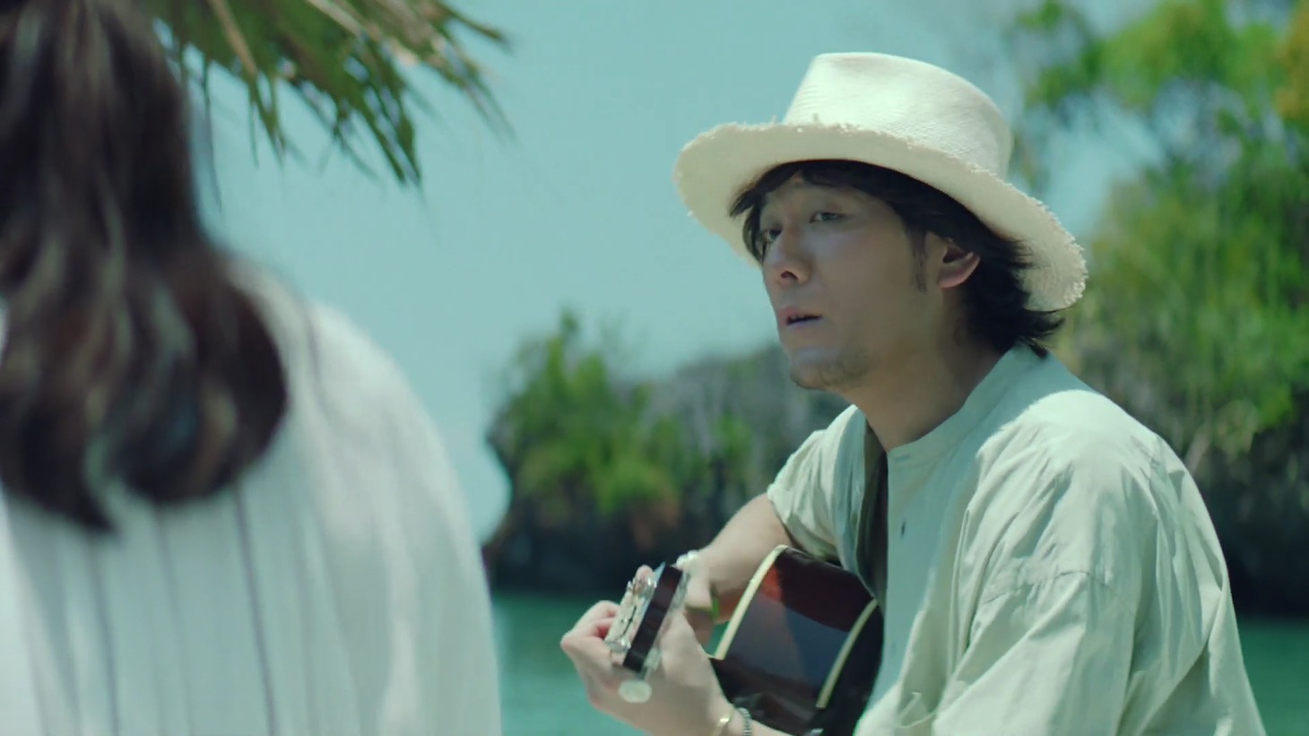 「淡麗グリーンラベル」CM「GREEN JUKEBOX 夏篇」のワンシーン。