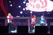 「信号機組のぶりぶりぶりっ子ラジオ」の様子。（写真提供：すとぷり）