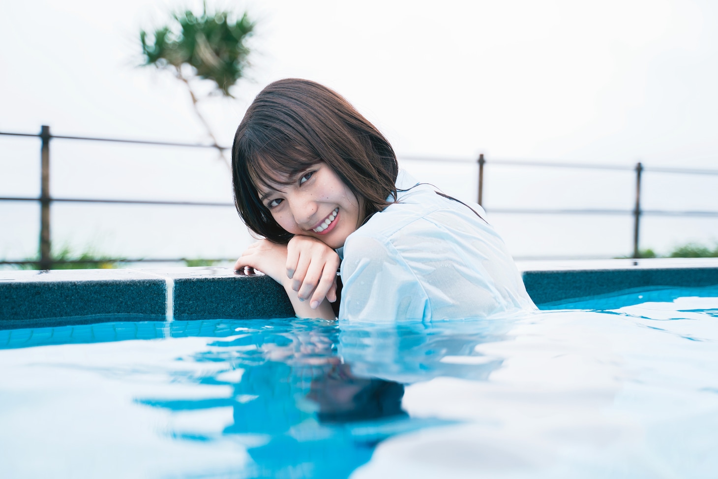 日向坂46「立ち漕ぎ」より。（撮影：YOROKOBI）