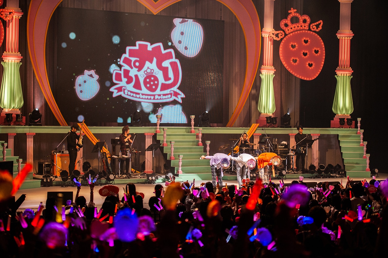 「すとろべりーめもりーvol.8 俺たちすとぷり大人組！」の様子。（写真提供：すとぷり）