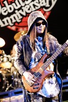 内田雄一郎（B）（撮影：コザイリサ）