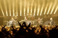 「メジャーデビュー 30th Anniversary FINAL LIVE『ザ・サン』突入 31st！」の様子。（撮影：コザイリサ）