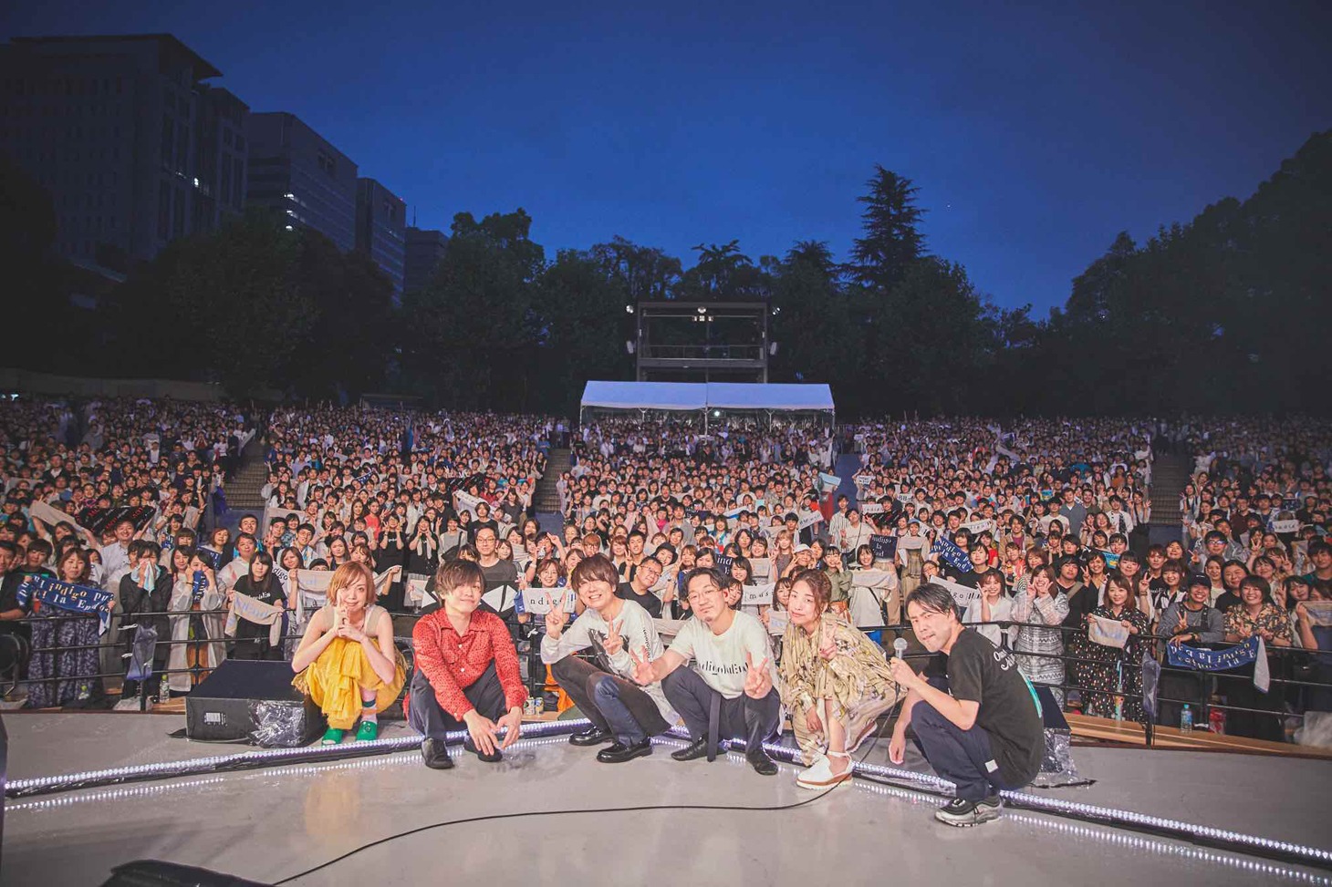 昨日6月30日に東京・日比谷野外大音楽堂で行われた「indigo la End 追加単独公演『abuku』」の様子。（撮影：井手康朗）
