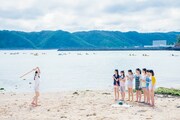 日向坂46 1st写真集（タイトル未定）より。（撮影：加藤アラタ）