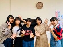 吉田凜音のワンマンライブを企画した山口県の高校生。