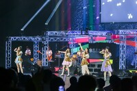 「東京女子流 CONCERT*07『10年目のはじまり』」の様子。（写真提供：エイベックス）