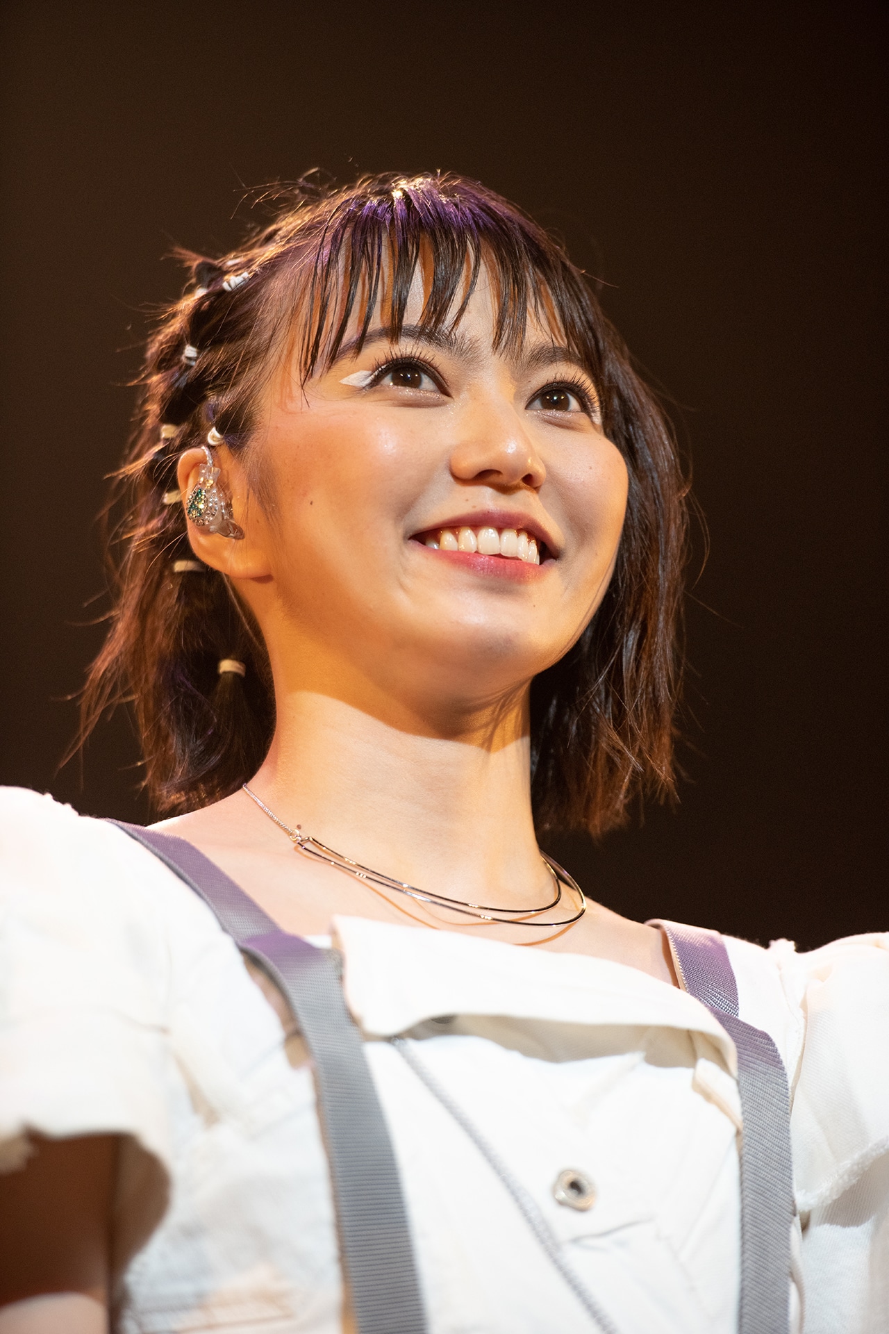 安本彩花