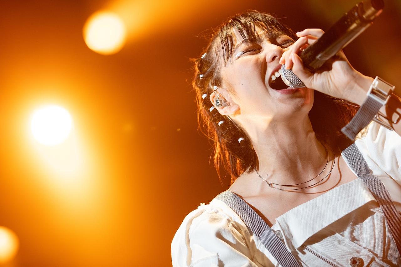 安本彩花、表現してみたいこと詰め込んだ21歳バースデーライブ