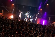 BiSH「LiFE is COMEDY TOUR」Zepp Tokyo公演の様子。（Photo by Sotobayashi Kenta）