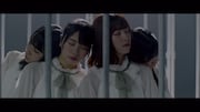 日向坂46「Cage」ミュージックビデオのワンシーン。