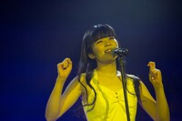 田村芽実「ワタシノアカシ▽」の様子。（写真：原田京子）