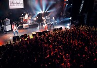 teto「ツアー2019 正義売買 -seigi bye bye-」東京・TSUTAYA O-EAST公演の様子。（撮影：馬込将充）