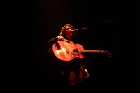 小池貞利（Vo, G）（撮影：馬込将充）