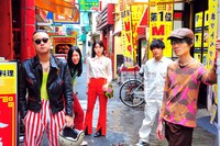 キイチビール＆ザ・ホーリーティッツ。左から2番目がキイチビールこと村上貴一。