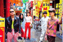 キイチビール＆ザ・ホーリーティッツ。左から2番目がキイチビールこと村上貴一。