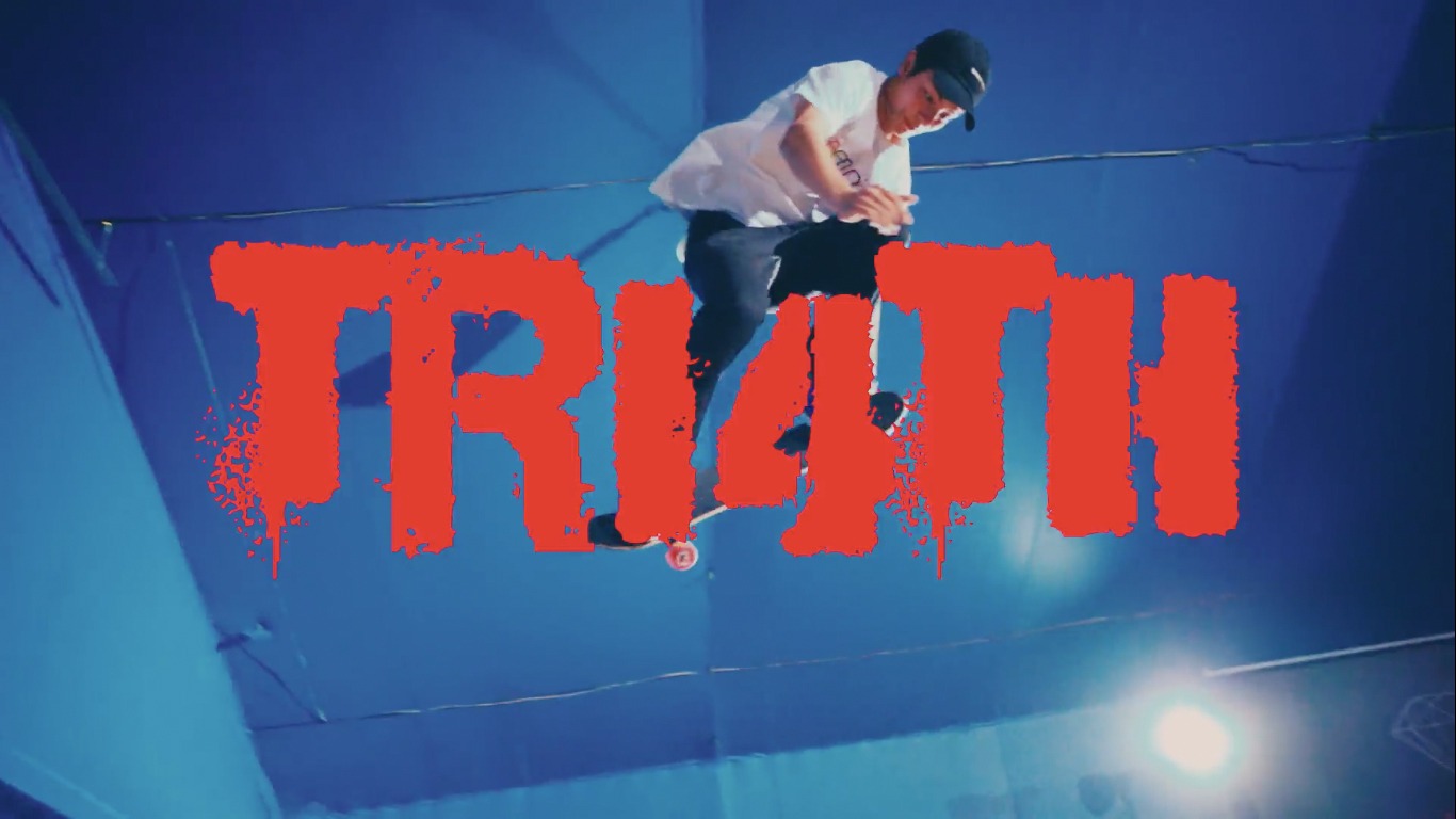 TRI4TH「Time Bomb」ミュージックビデオのワンシーン。