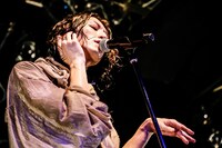 志磨遼平（Vo）（撮影：森好弘）