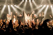 ドレスコーズ「"THE END OF THE WORLD PARTY" TOUR」神奈川・Yokohama Bay Hall公演の様子。(撮影:森好弘)