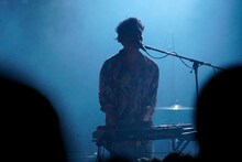 Yuto Uchino（Vo, G, Syn / The fin.）（Photo by Yoshiaki Miura）