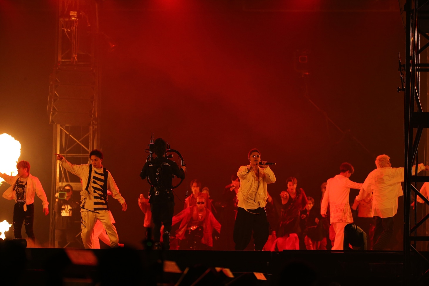 「BATTLE OF TOKYO ～ENTER THE Jr. EXILE～」の様子。（写真提供：エイベックス）