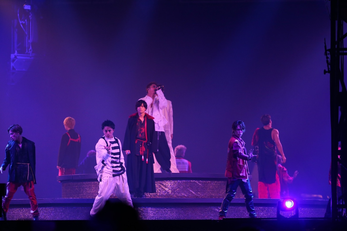 「BATTLE OF TOKYO ～ENTER THE Jr. EXILE～」の様子。（写真提供：エイベックス）