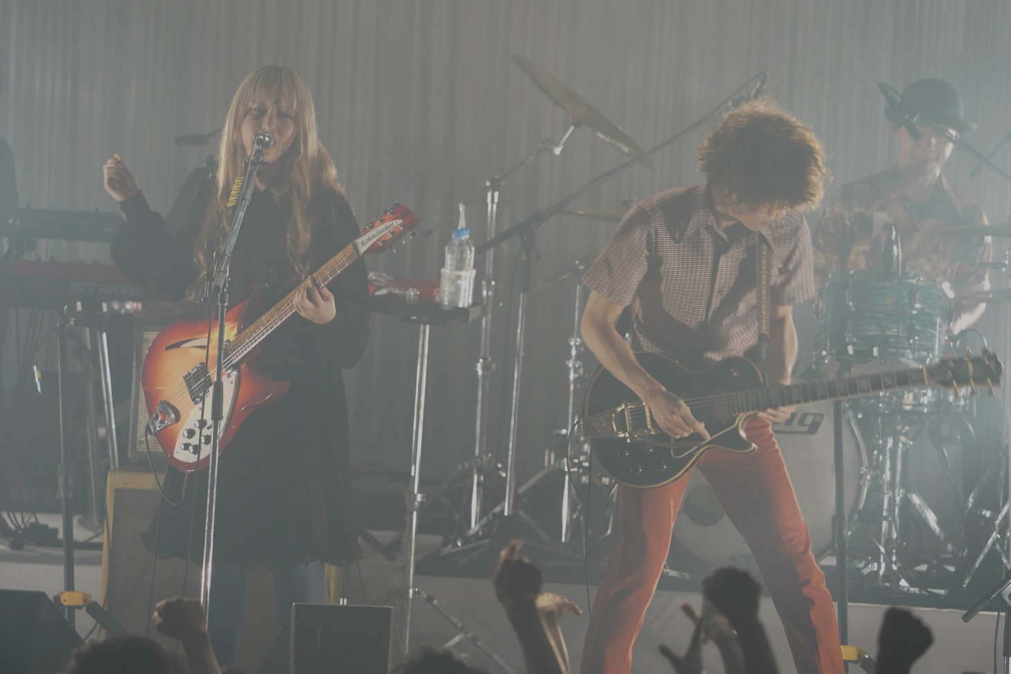 GLIM SPANKY（撮影：上飯坂一）