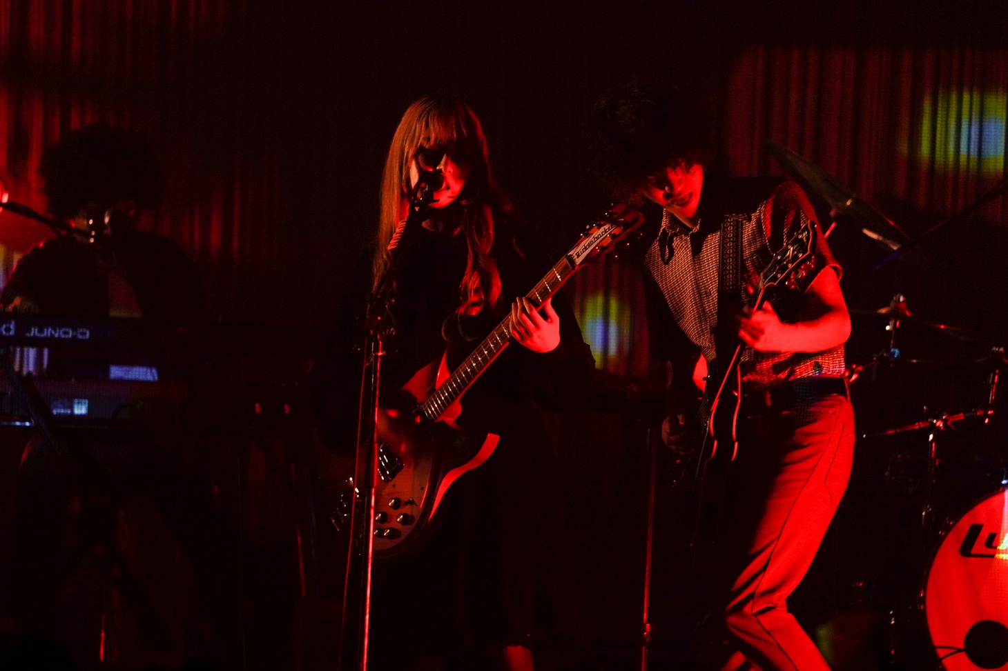 GLIM SPANKY（撮影：上飯坂一）