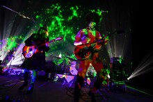 GLIM SPANKY（撮影：上飯坂一）