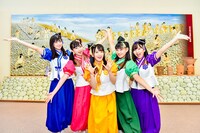 たこやきレインボーとハニワ課長。