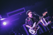 楢崎誠（B, Sax）（Photo by TAKAHIRO TAKINAMI）