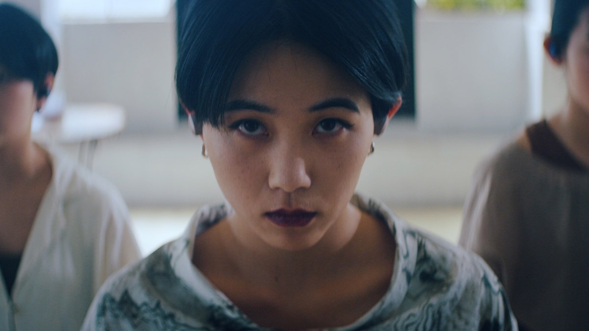 「SOLID BASS 2019コンセプトムービー『私を夢中にさせる音。』編」のワンシーン。