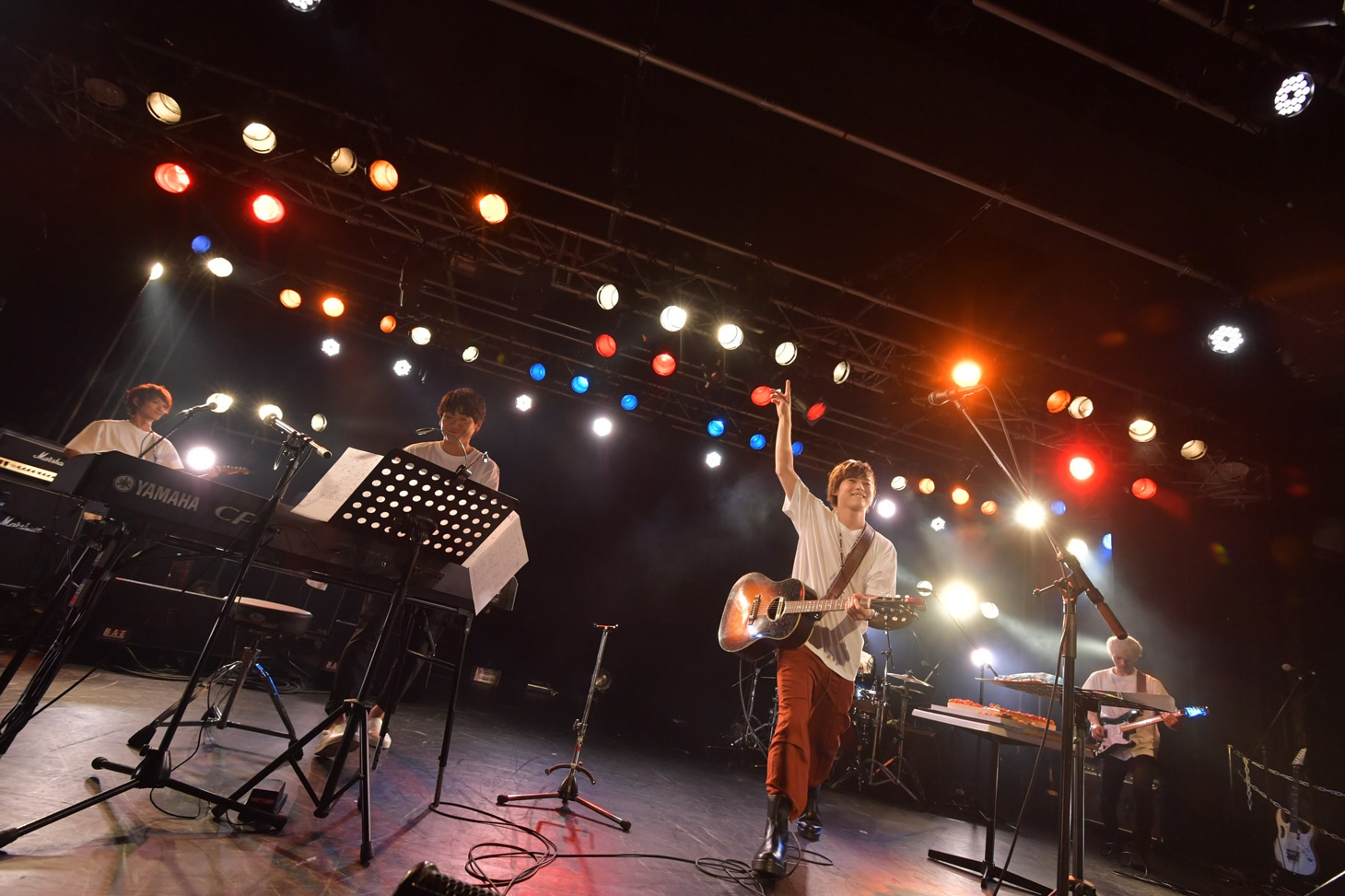 「YOSUKE KiSHi 26 y.o. BiRTHDAY LiVE カッコつけないtonight!!!」の様子。（撮影：藤森勇気）