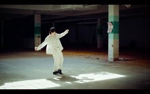 雨のパレード「Summer Time Magic」MVのワンシーン。