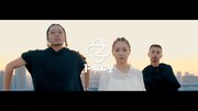 FNCY「FNCY CLOTHES」ミュージックビデオのワンシーン。