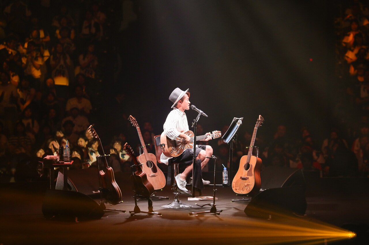 ナオト・インティライミ「ナオトの日 スペシャルLIVE 2019＠マリンメッセ福岡 ～今年は博多で待っとるよ！すごかぁ、たのしかぁ、最高か！みんなで来たらよかろうもん！ナオトの日やけん、楽しむばい～」の様子。（撮影：樋渡新一、日隈天明）