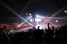 ナオト・インティライミ「ナオトの日 スペシャルLIVE 2019＠マリンメッセ福岡 ～今年は博多で待っとるよ！すごかぁ、たのしかぁ、最高か！みんなで来たらよかろうもん！ナオトの日やけん、楽しむばい～」の様子。（撮影：樋渡新一、日隈天明）