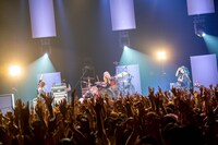 SCANDAL「SCANDAL TOUR 2019 "Fuzzy Summer Mood"」Zepp Tokyo公演の様子。（撮影：ヤオタケシ）