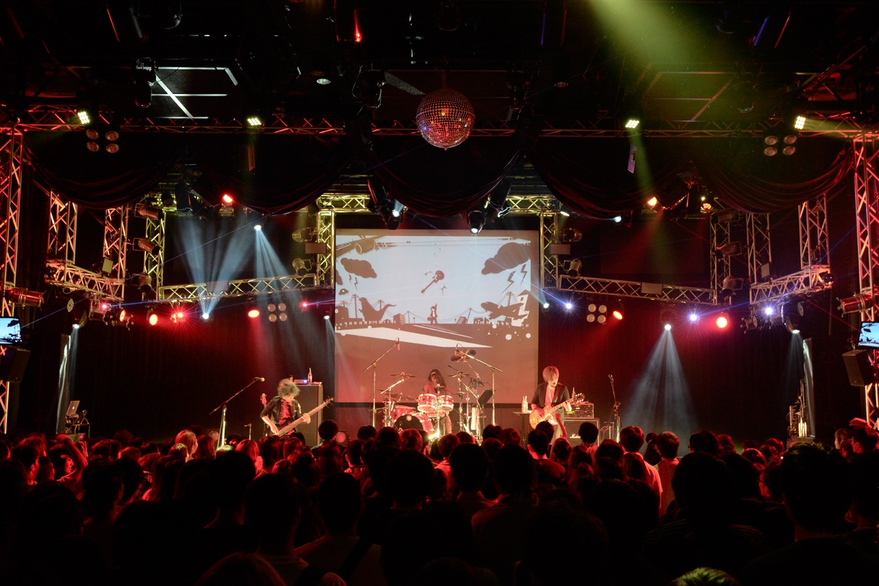164「164 10th Anniversary LIVE‐IKIZAMA‐」の様子。