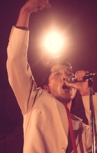 1976年7月に開催された「ザ・スター・イン・ヒビヤ」での矢沢永吉。