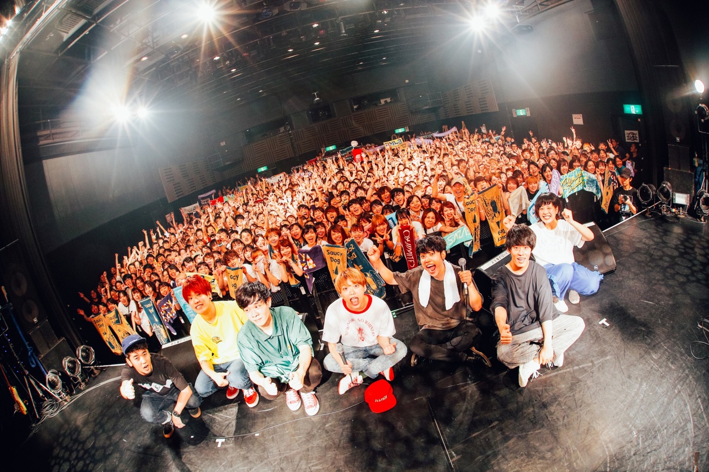 Saucy Dogと04 Limited Sazabys。（撮影：日吉"JP”純平）