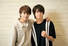 佐藤勝利（Sexy Zone）と高橋海人（King & Prince）。